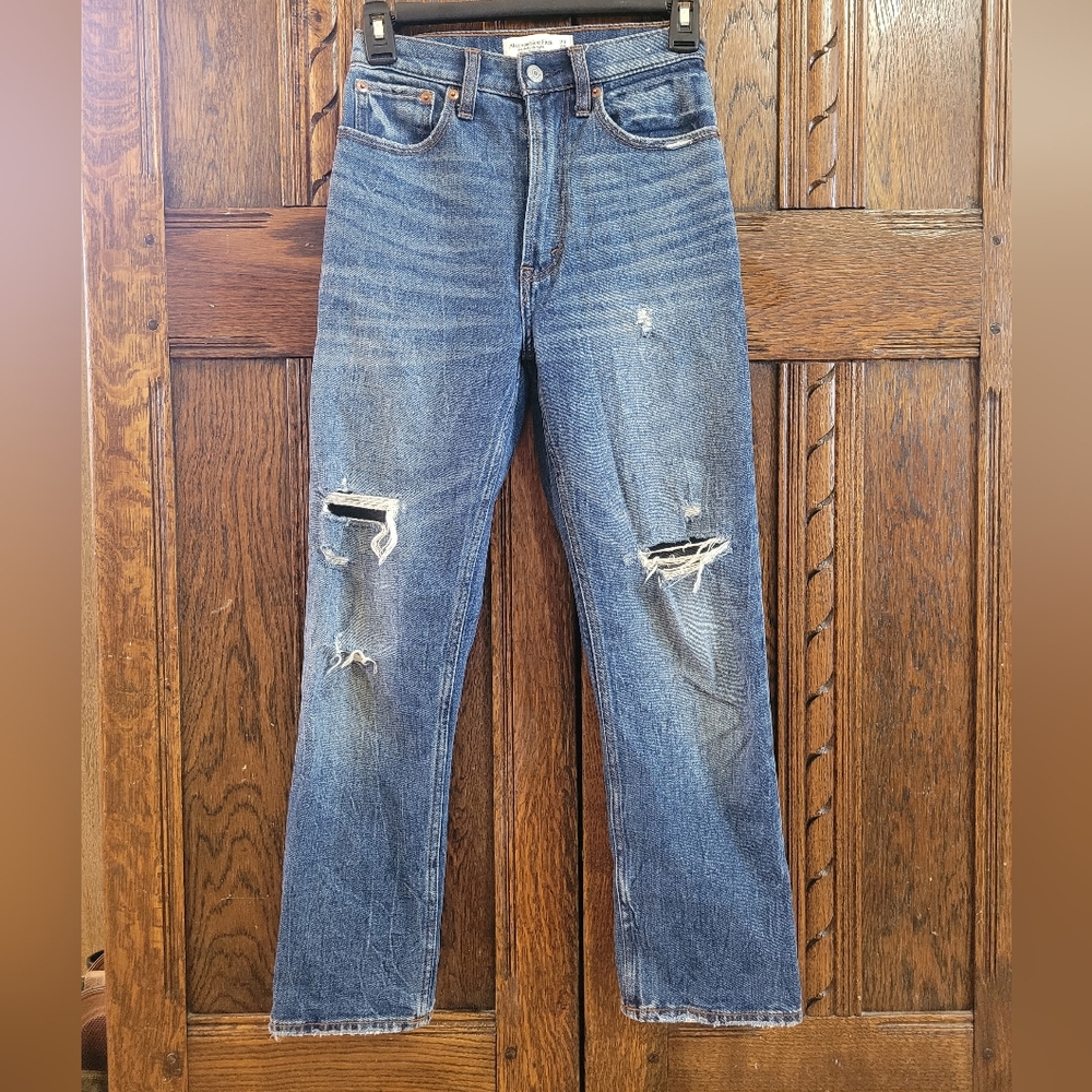 Abercrombie Anle Straight Ultra High Rise